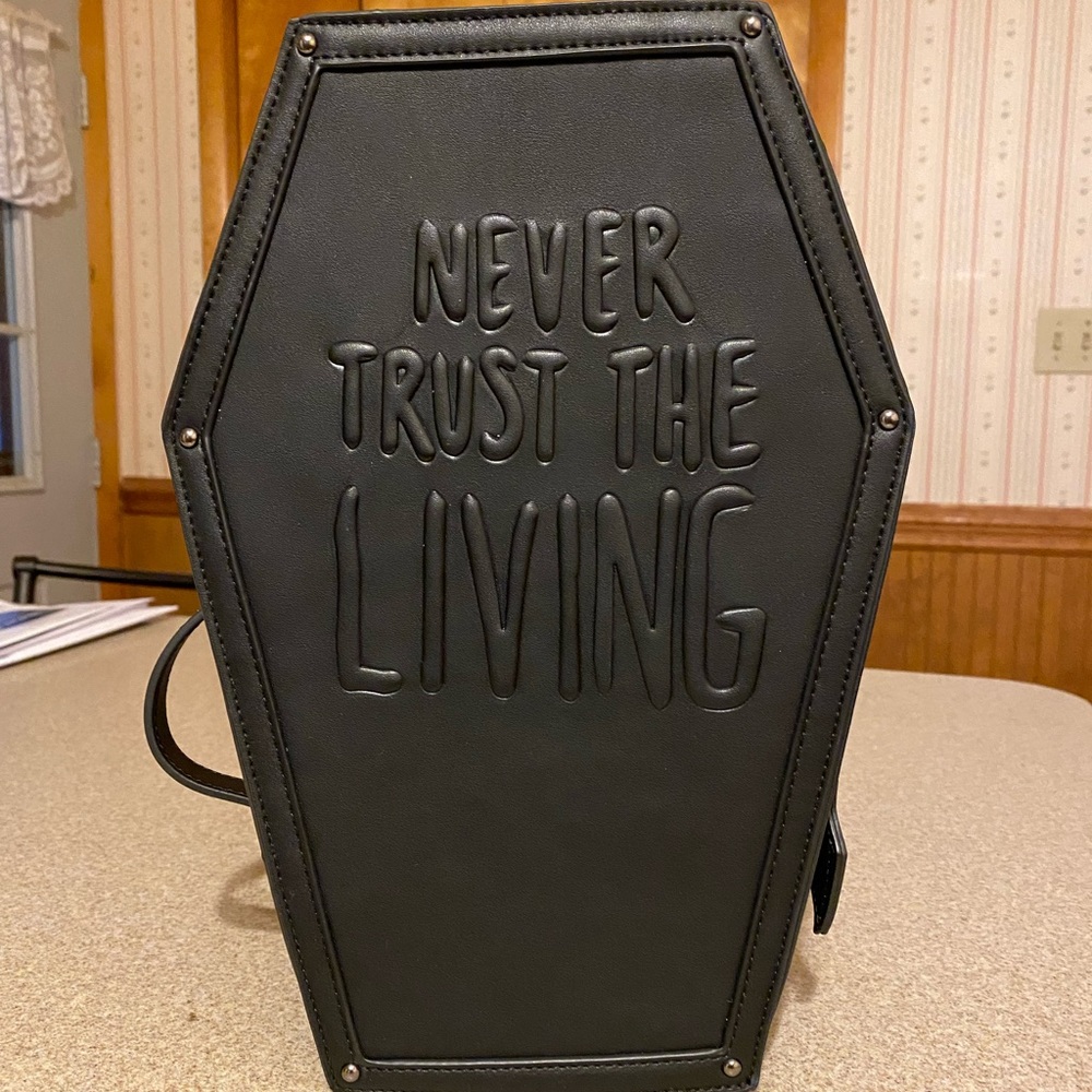 Black Craft Coffin lunch box.